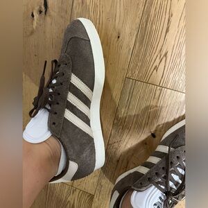 Adidas Gazelle earth strata sneakers